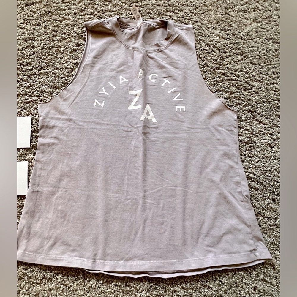 Zyia tank, size XL light purple colored